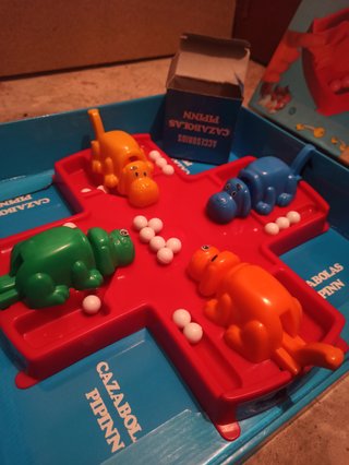 Cazabolas Pipinn. Tragabolas. Falomir juegos.