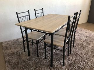 MESA CON 4 SILLAS NUEVAS ¡TRANSPORTE *685*038*326*