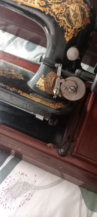 Maquina de coser !!