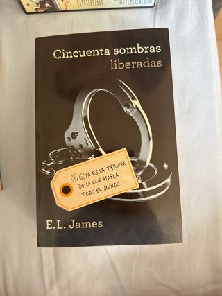 CINCUENTA SOMBRAS DE GREY