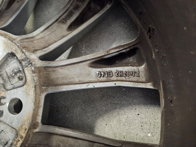 4 Llantas Volkswagen Tiguan con neumático