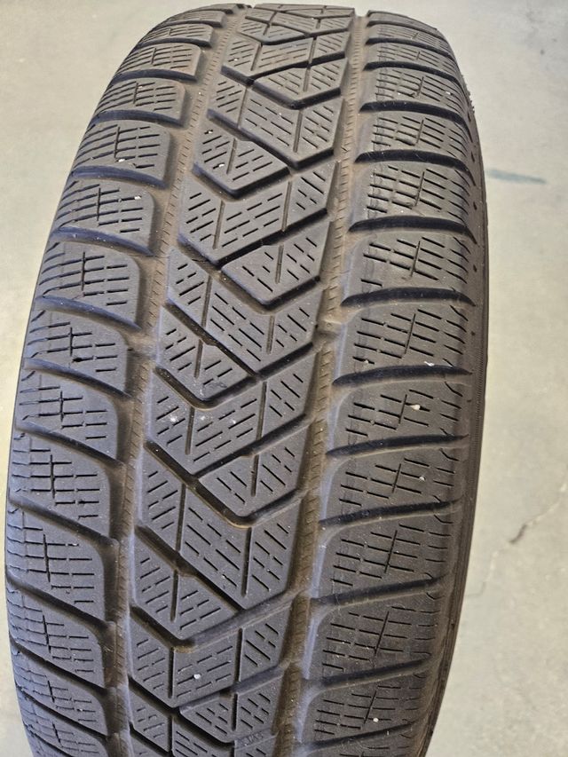 4 Llantas Volkswagen Tiguan con neumático