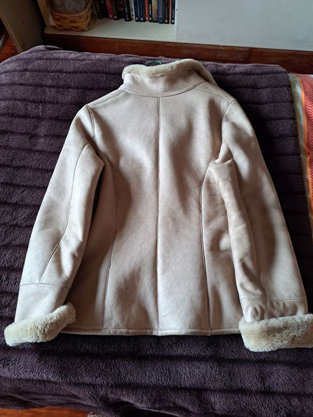 Chaqueta de piel de mujer