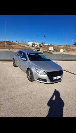 Volkswagen Passat CC 2011