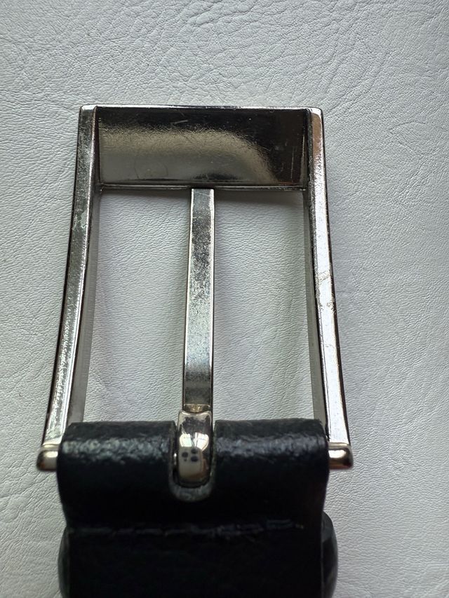 Cinturón Hugo Boss piel italiana negro 90 34