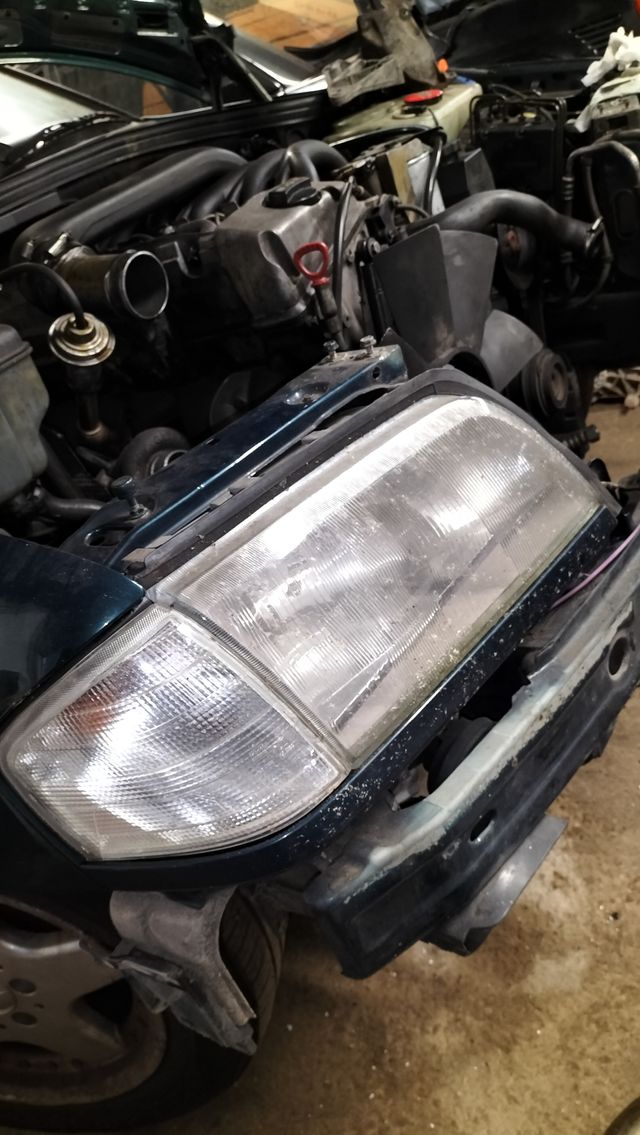 Faros delanteros mercedes w202