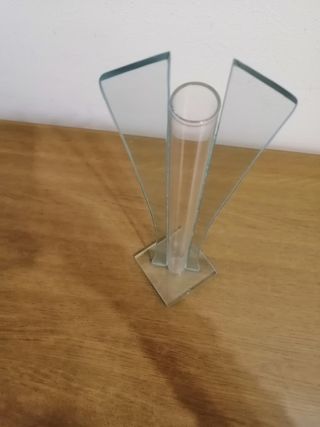 Vaso in vetro trasparente forma oarti