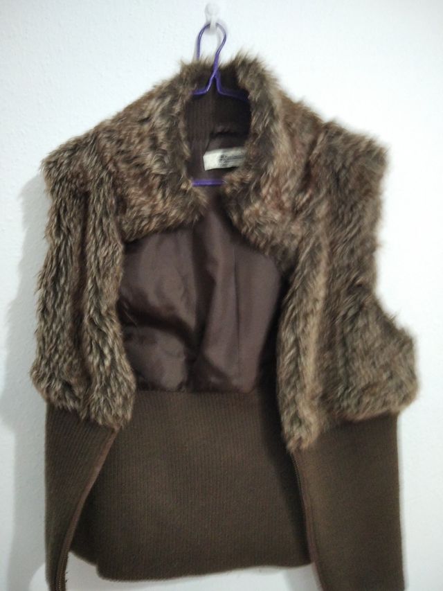 Chaleco mujer marrón Stradivarius