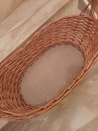 Cesta de mimbre nueva