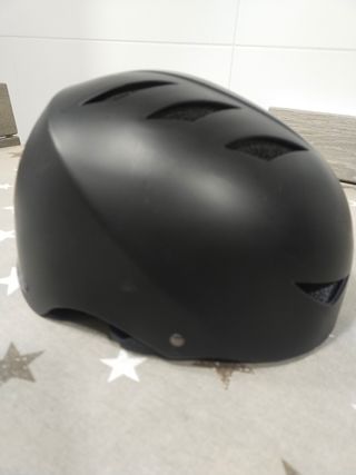 Casco junior monopatín, bici