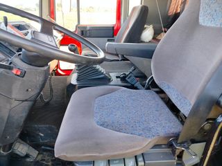 CAMION VOLVO FL6 CON PLATAFORMA