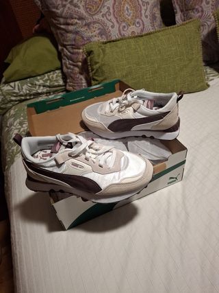Zapatillas Puma sin estrenar blancas/malva