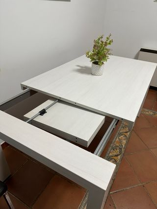 Mesa de Comedor grande y extensible 
