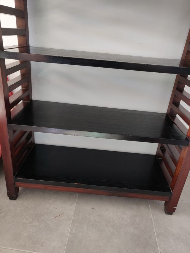 Estantería estilo colonial