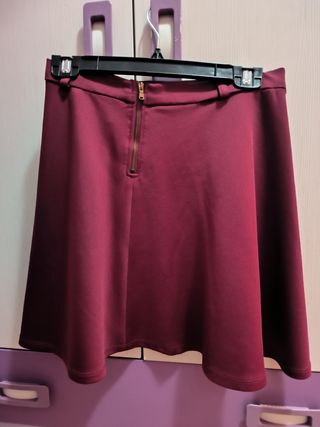 Falda corta granate talla S