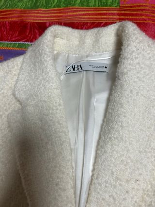 Abrigo blanco roto Zara Talla M