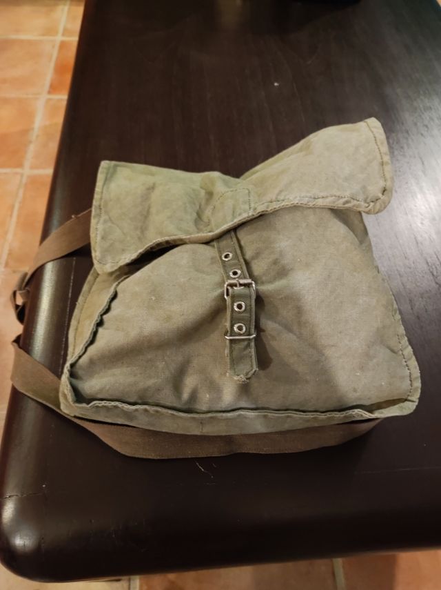 Máscara antigás soviética