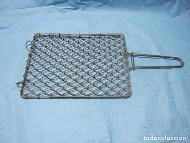 BELLA E VECCHIA GRIGLIA METALLICA PER IL MAIALE