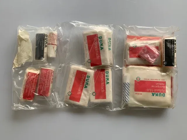 Botiquin Medico Primeros Auxilios Mercedes 1980