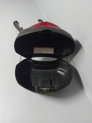 Porta baul + baul TMAX