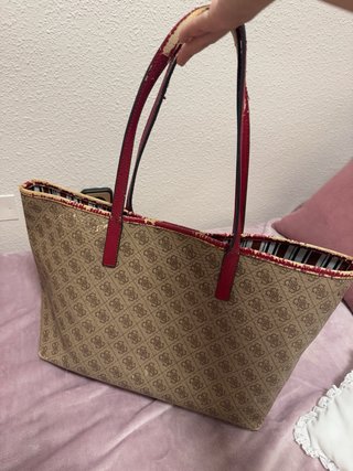 Bolso shopper marrón Guess