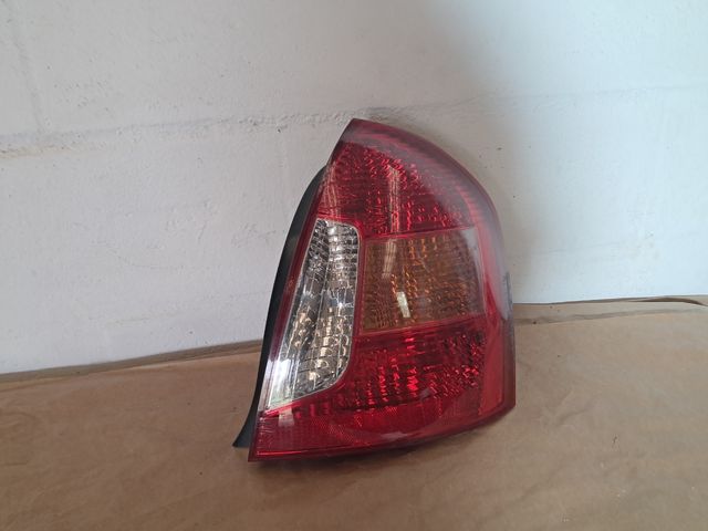 Piloto trasero derecho Hyundai Accent