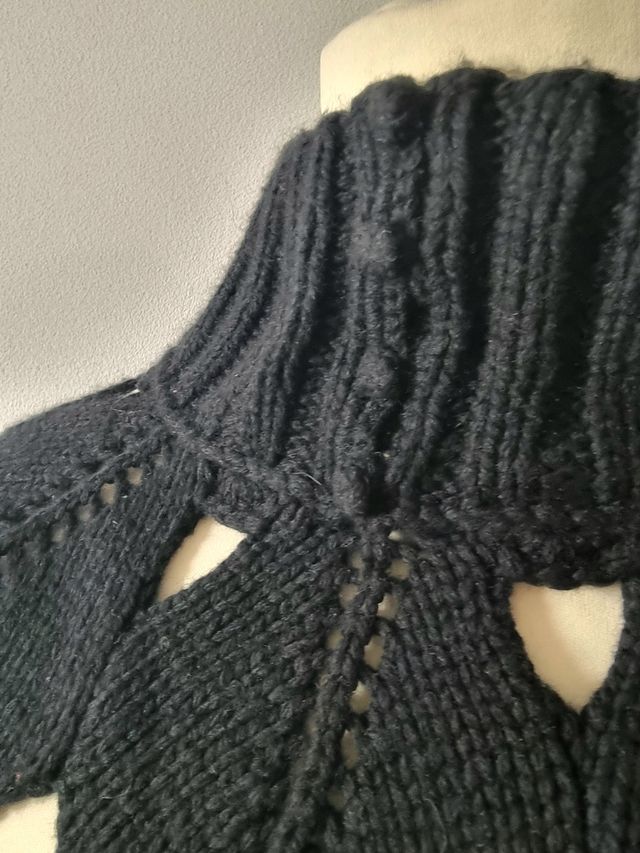 Alberta ferretti poncho/cappa uncinetto