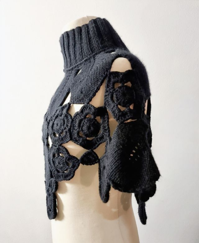 Alberta ferretti poncho/cappa uncinetto