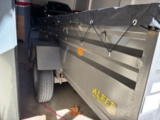 Se alquila remolque de carga de 600Kg