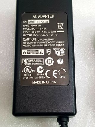 CARGADOR DISCO DURO MULTIMEDIA IOMEGA SCREENPLAY.