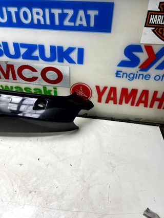 Tapa trasera izquierda peugeot tweet 49cc/125cc