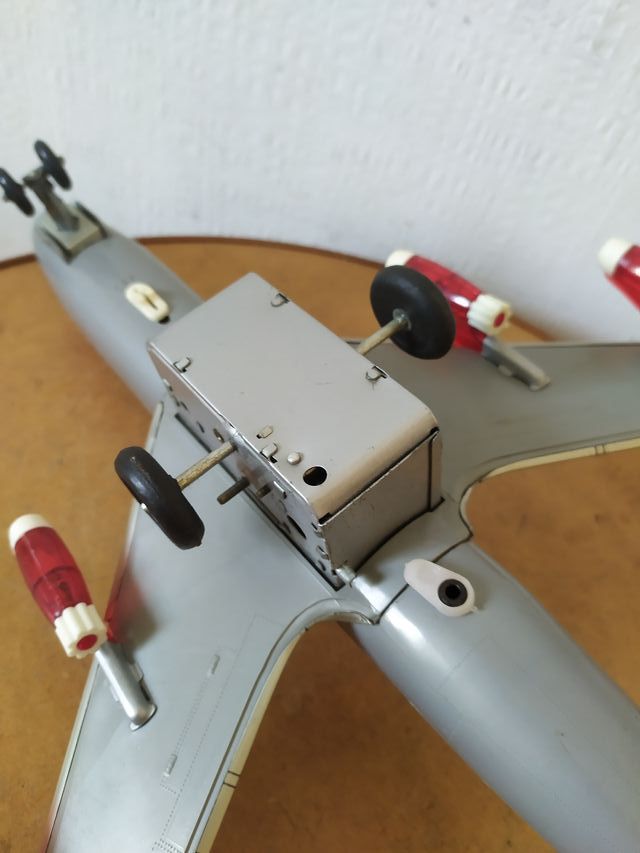 Modellino vintage aereo