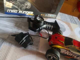 Coche teledirigido Mad runner speed 20 km/h