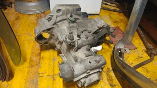 Caja de cambios golf mk1