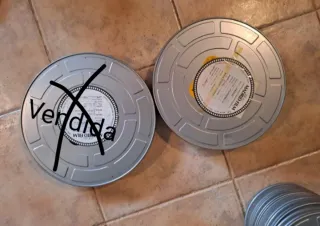 Latas metálicas películas antiguas