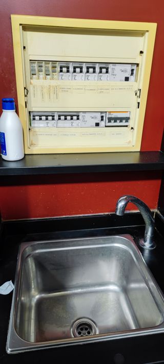 Carniceria equiparada,  cambio vendo o permuto