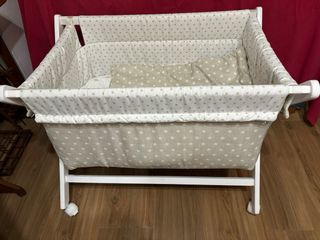 Minicuna madera blanca con ruedas