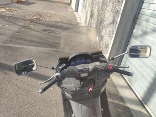 Moto Suzuki Burgman 400