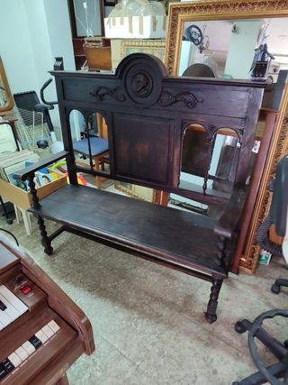 Sofá o Banco antiguo , madera de nogal