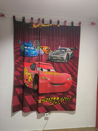 Cortina de Cars y barra