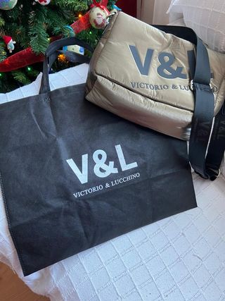 Bolso de Victorio & Lucchino. 