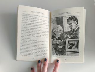 Ear-Rings from Frankfurt (Oxford Bookworms Library, Stage 2)