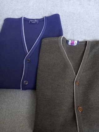 Chaleco azul de Brown Jury