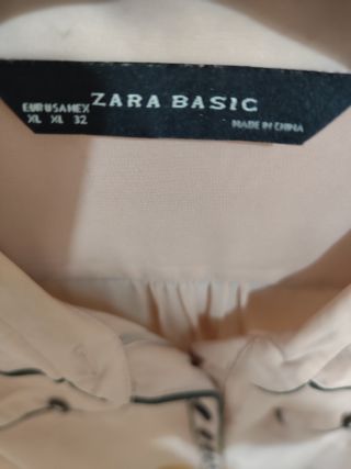 Camisa rosa y gris de la marca Zara basic