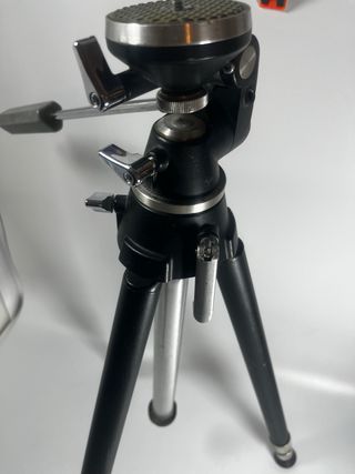 ANTIGUO TRIPODE DAIWA