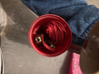 Luz para conectar bateria coche