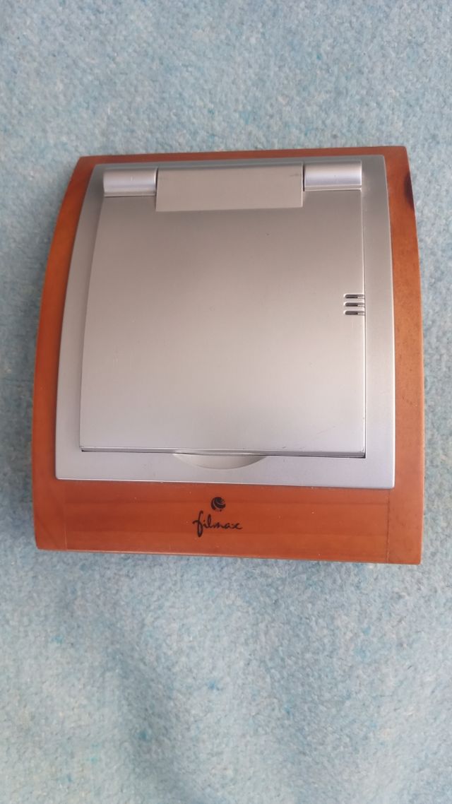 Calcolatrice, orologio, calendario digitale