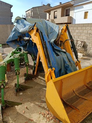 Tractor new Holland tl100