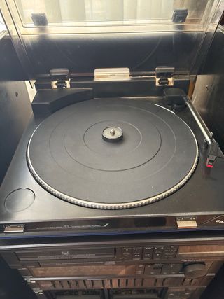 Equipo de musica schneider y Vinilos