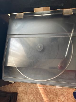 Equipo de musica schneider y Vinilos